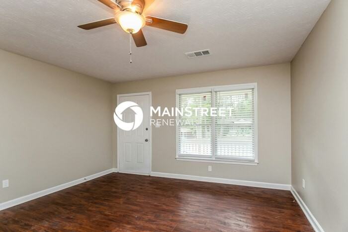 3940 Scott Dr - Photo 2 of 15