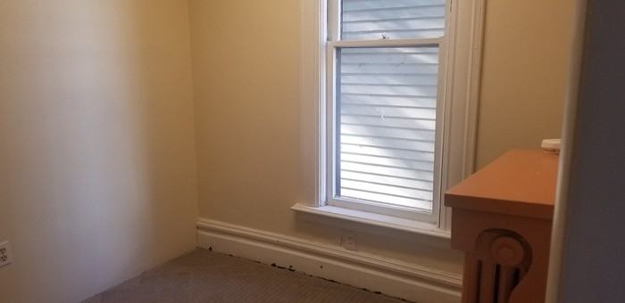 712 S Burdick St #3 - Photo 2 of 9