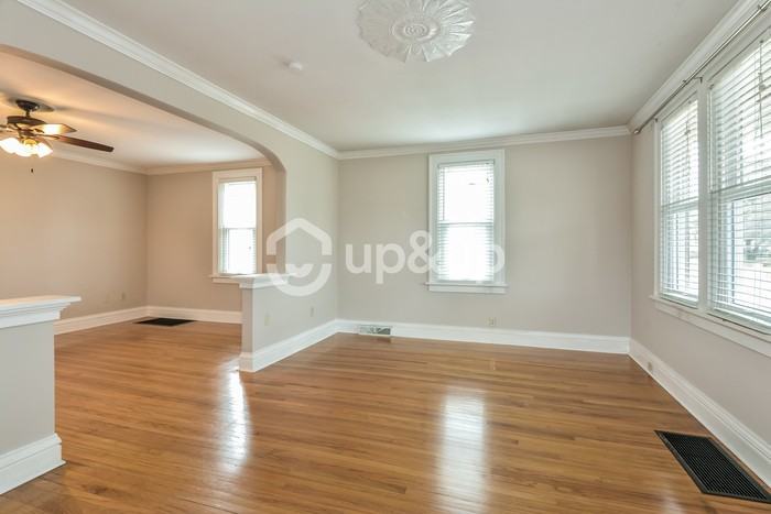 4630 Seibert Ave - Photo 6 of 14