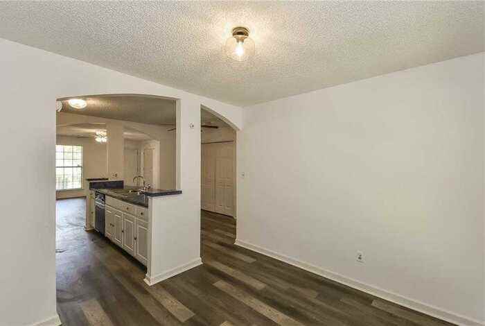 8141 Hynds Springs Ln - Photo 6 of 26