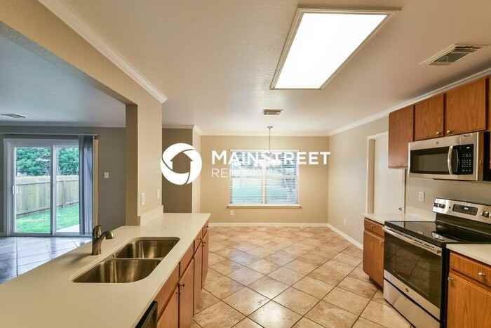 10207 Rainbow Crk - Photo 5 of 17