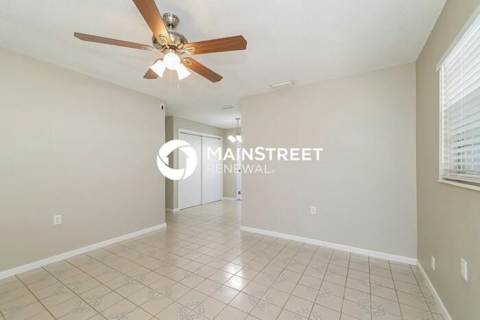 4243 Cynthia St - Photo 3 of 16