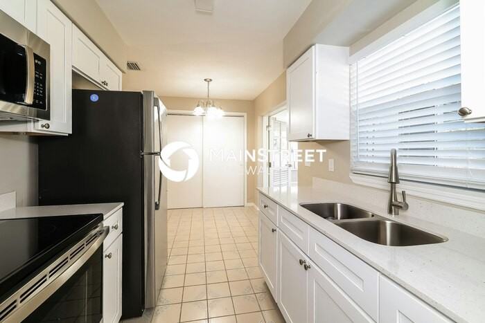 4243 Cynthia St - Photo 7 of 16