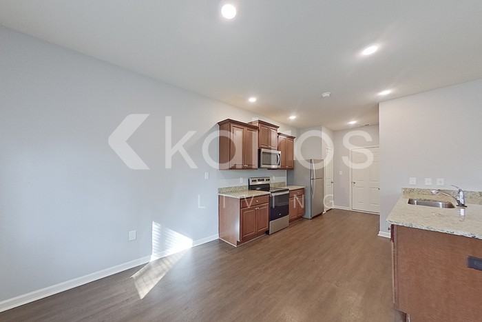 1040 Pilgrim Ln - Photo 5 of 23