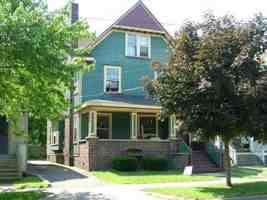 featured image of 720 S Park St #4