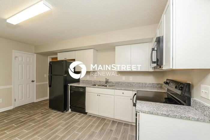 405 Woodlake Dr - Photo 6 of 17