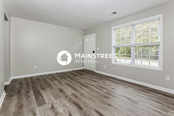 1850 Adams Ave - Photo 2 of 15