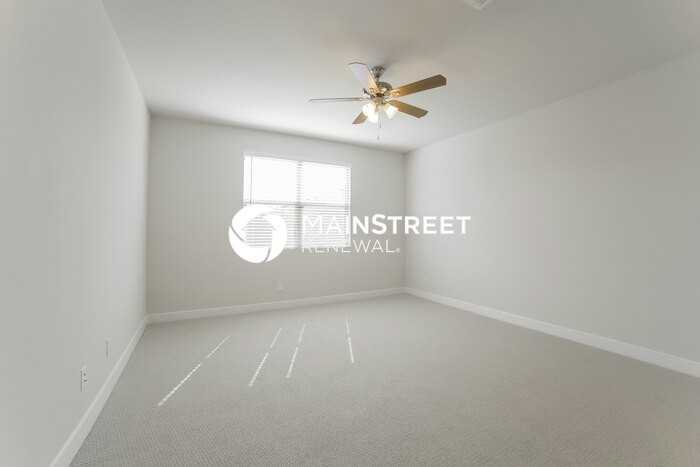 6907 W Allen St - Photo 6 of 16