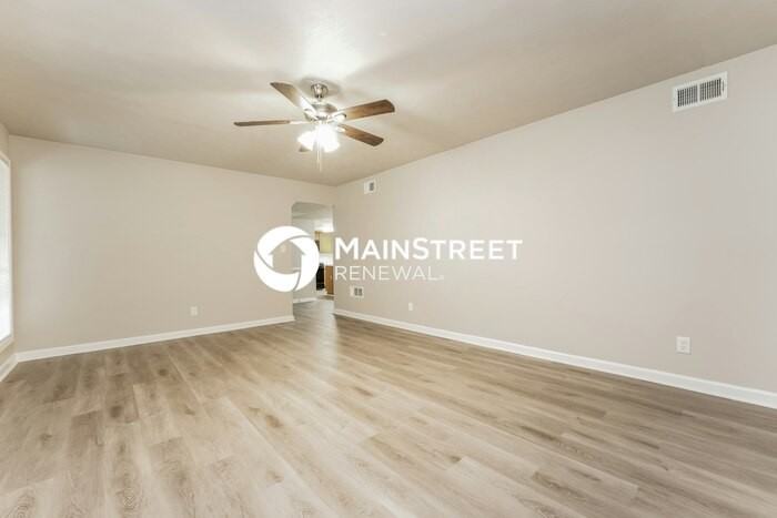 103 Parkview Dr - Photo 4 of 17