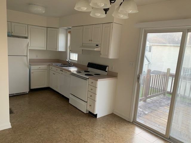 244 Spang St - Photo 3 of 14