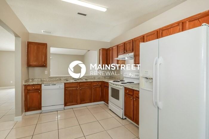 1597 Twin Oak Dr W - Photo 5 of 14