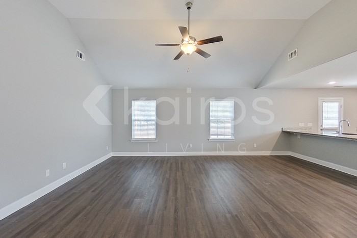 110 Western Red Cedar Dr - Photo 2 of 21