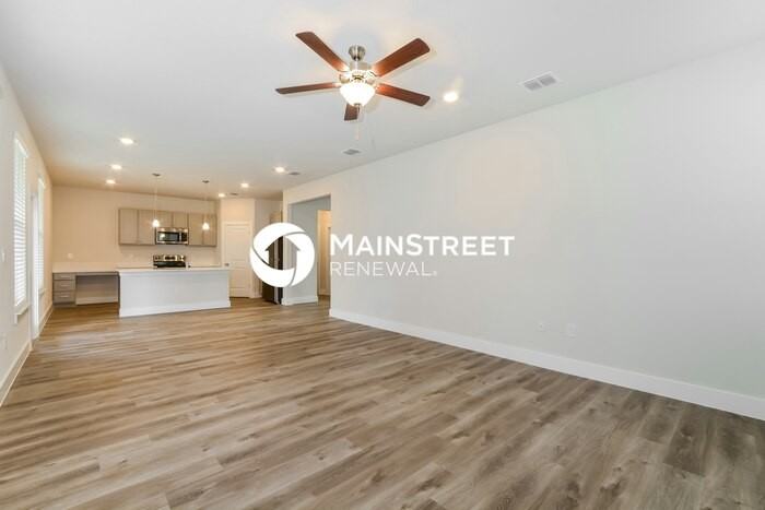 317 S Pine St - Photo 5 of 16