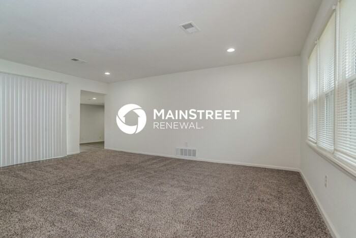 7411 Nw Oak Dr - Photo 4 of 16