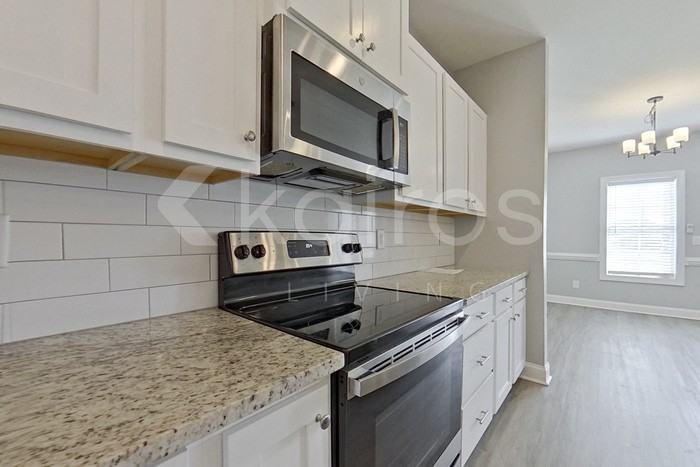 3704 Oak Leaf Way #F - Photo 6 of 22