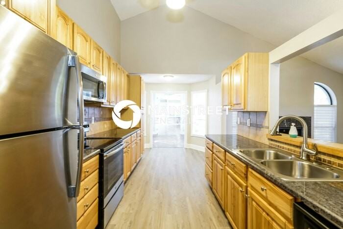 5007 Swallow Dr - Photo 5 of 16