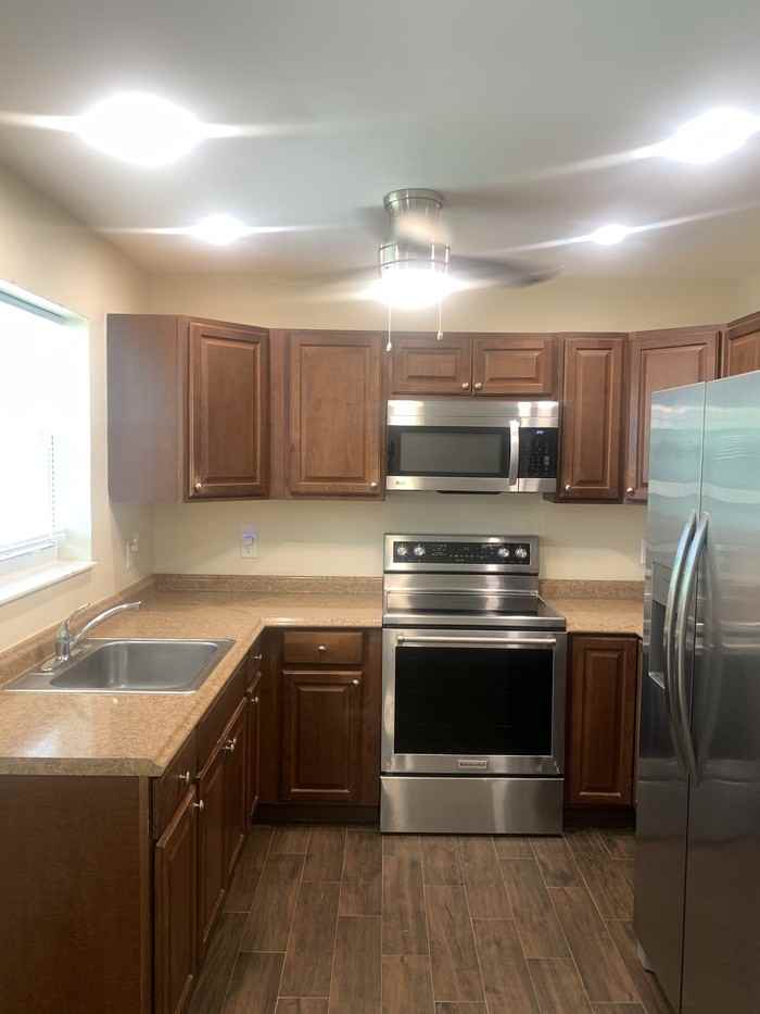 238 Sw 9th St - Photo 5 of 23