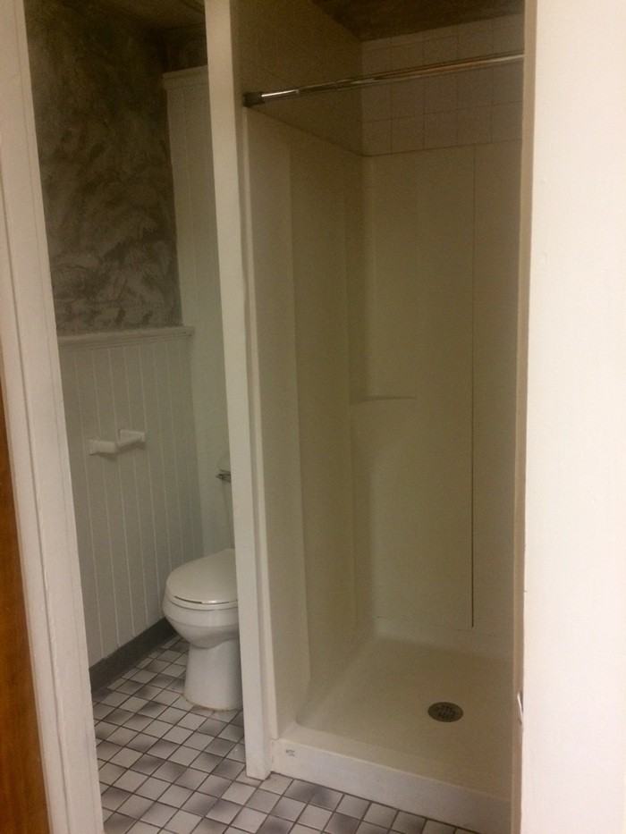 712 S Burdick St #1 - Photo 4 of 6