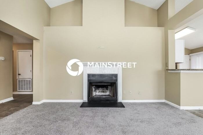 400 Amberly Dr - Photo 6 of 16