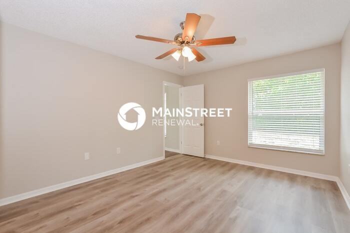 915 Leeward Dr - Photo 7 of 16