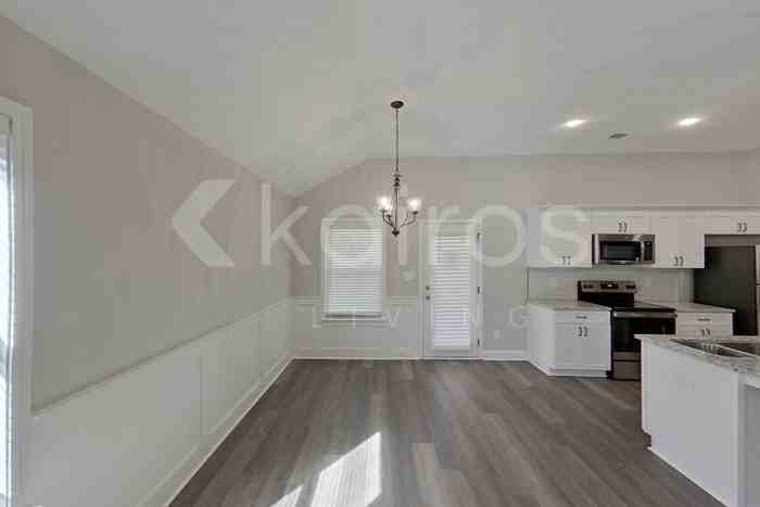 125 Allentown Ct - Photo 5 of 16