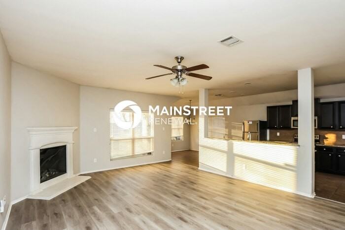 1805 Katrina Ln - Photo 4 of 16