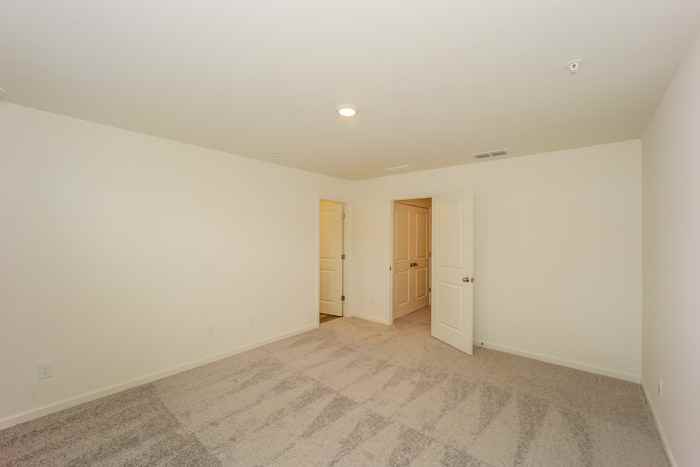 631 Magnolia Cir - Photo 4 of 16