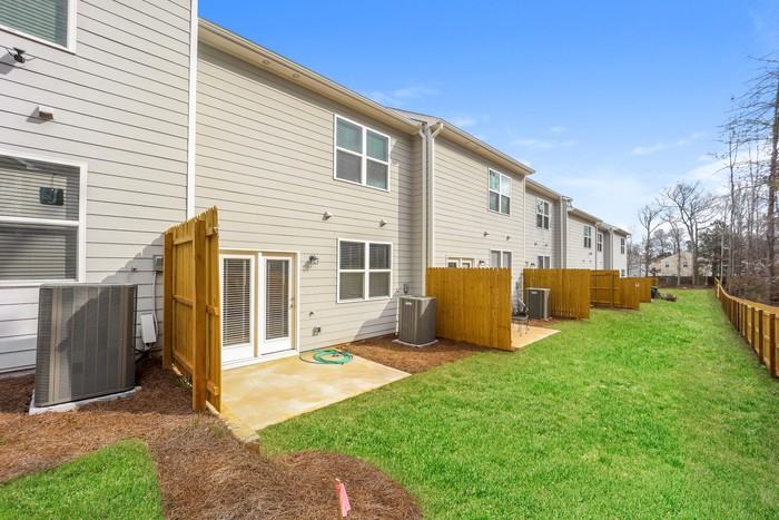 631 Magnolia Cir - Photo 2 of 16