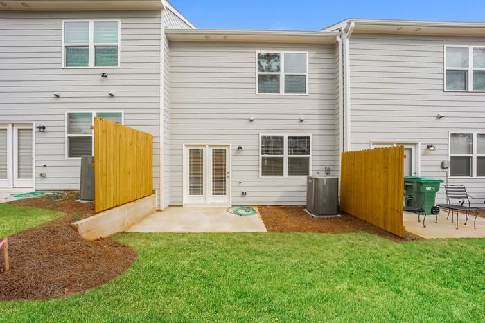 631 Magnolia Cir - Photo 5 of 16