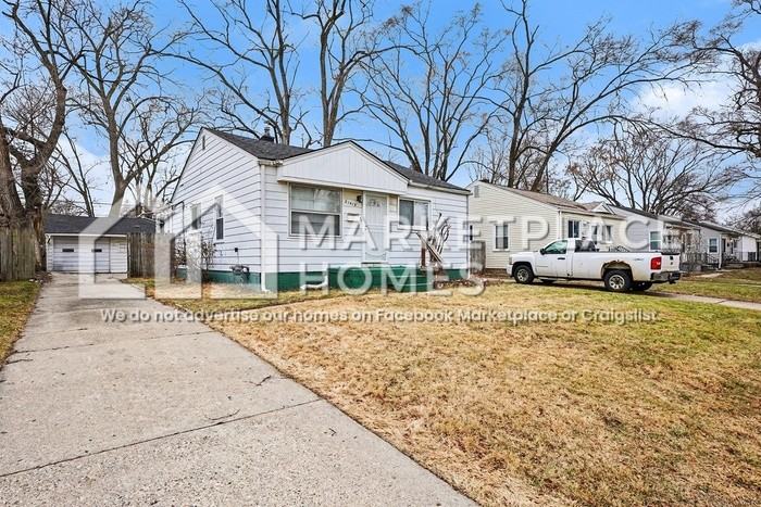 21415 Atlantic Ave - Photo 2 of 24