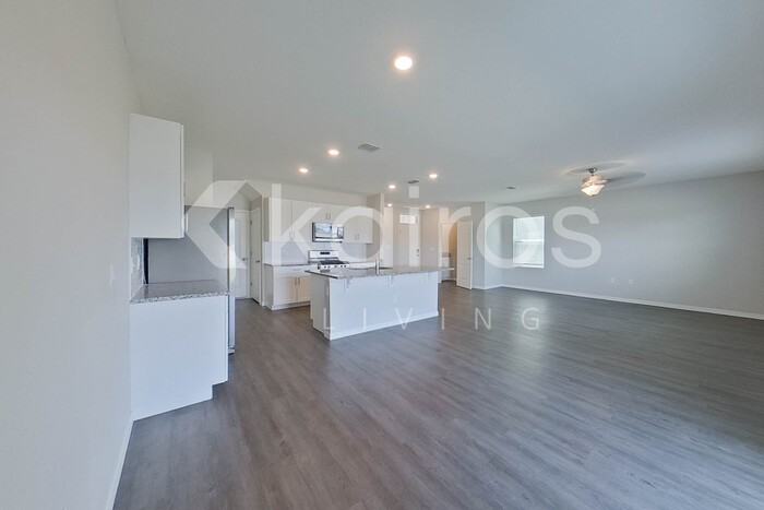 32133 Katelin Cir - Photo 6 of 37