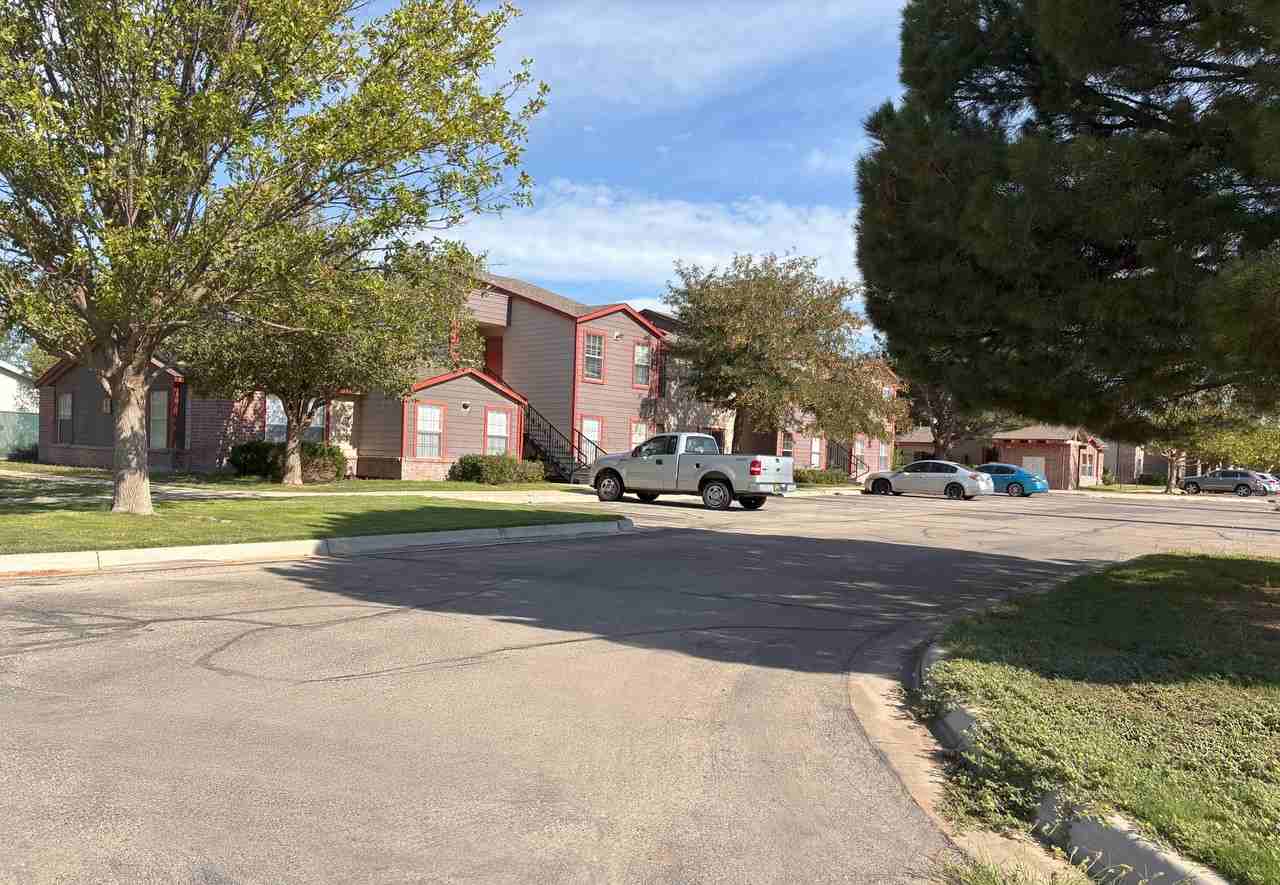 1200 East Broadway Street , Hobbs, NM, 88240 - 1-105 #1-105 - Photo 5 of 11