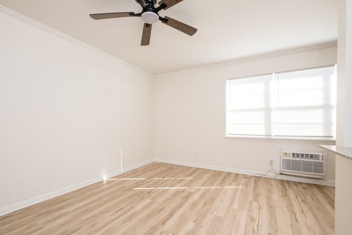 214 N Fillmore St #3 - Photo 3 of 12