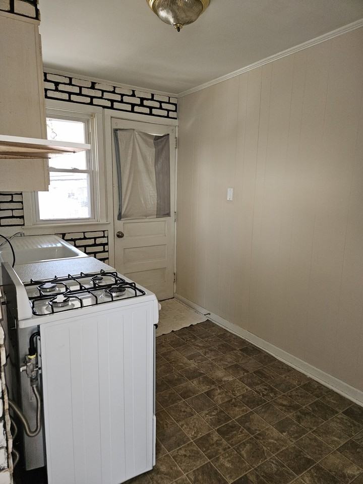 520 1st St Apt 2s #2S - Photo 4 of 11