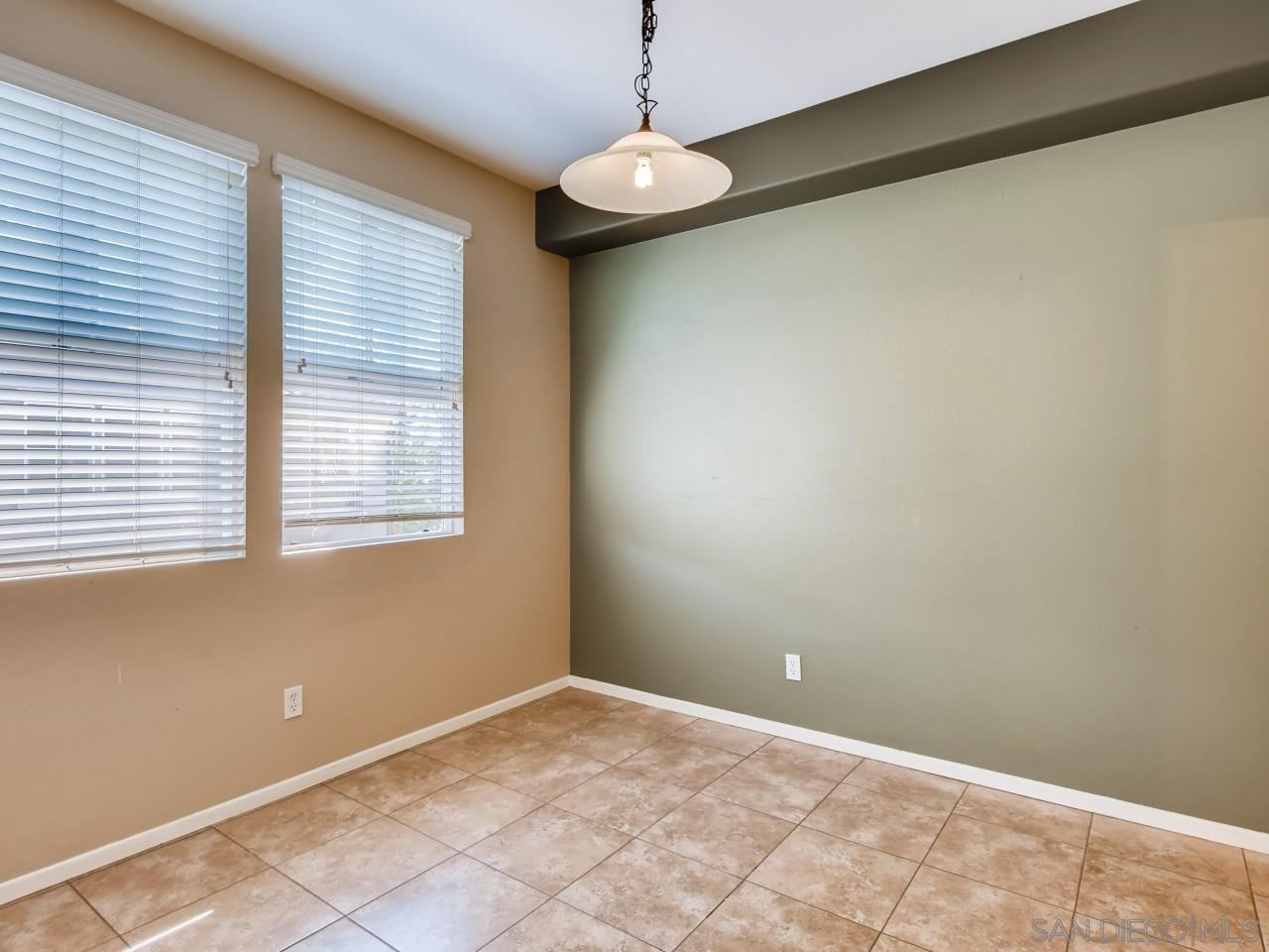 8788 Aspenglow Pl - Photo 3 of 9