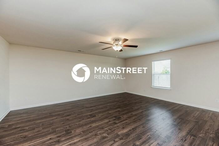 132 Westcott St - Photo 2 of 19