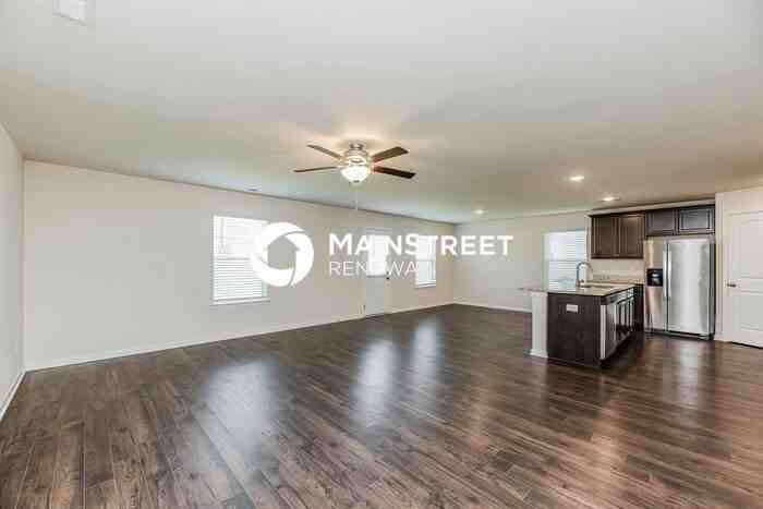 132 Westcott St - Photo 4 of 19