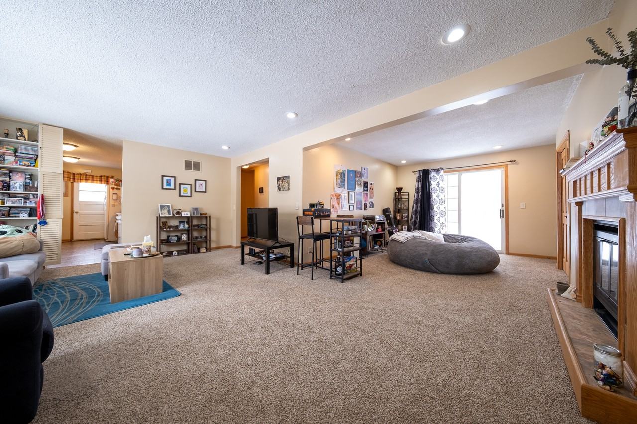 5924 Idaho Ave N #1 - Photo 2 of 22