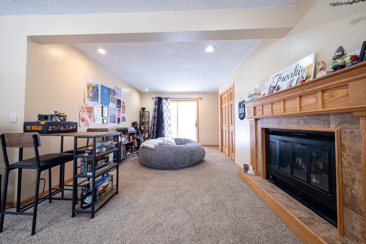 5924 Idaho Ave N #1 - Photo 5 of 22