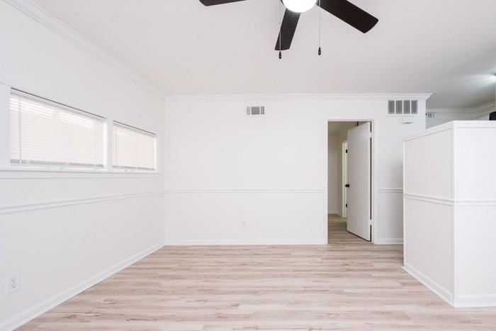 204 N Fillmore St #6 - Photo 3 of 9