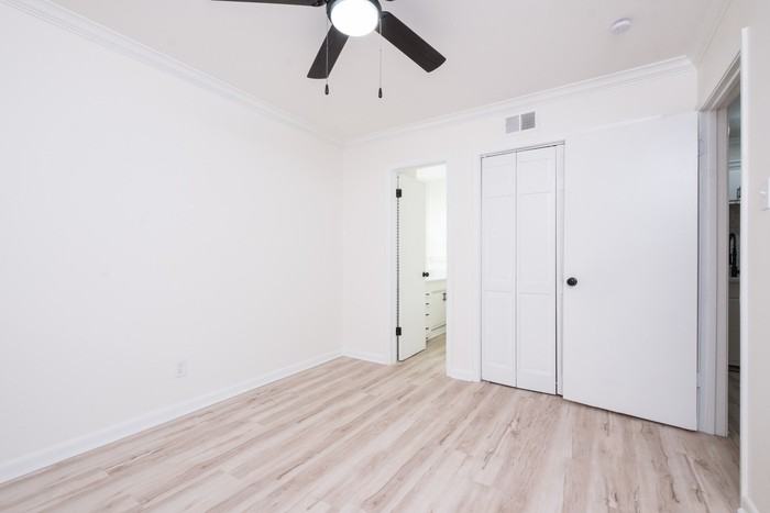 204 N Fillmore St #6 - Photo 7 of 9