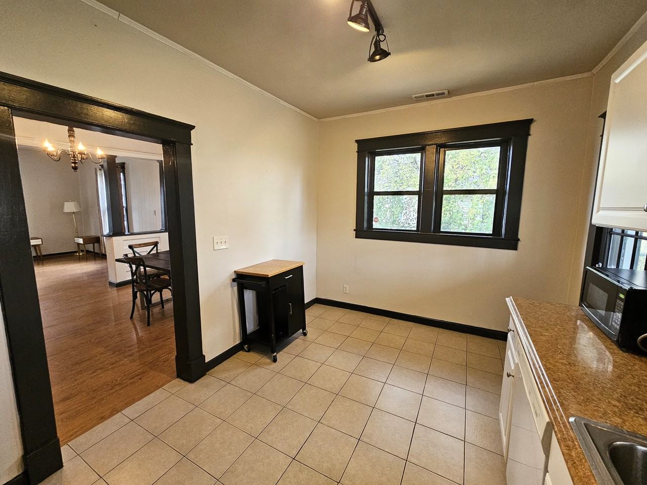 1909 Bennett Ave #1 - Photo 6 of 16