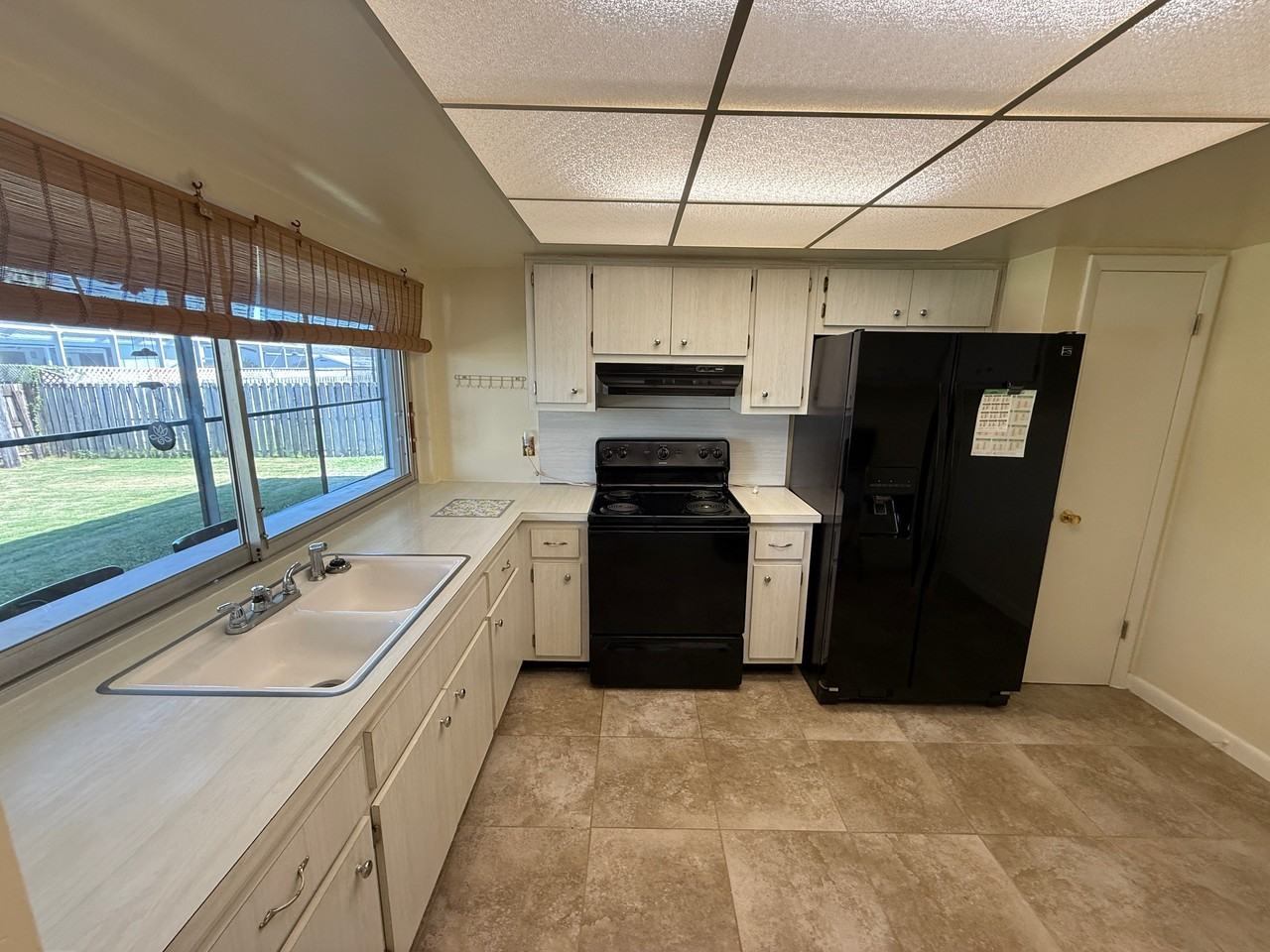 671 Nw 17th St #1 - Photo 5 of 20