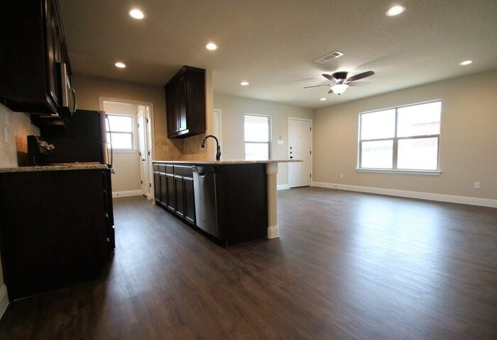 160 Crossbow Ct - Photo 5 of 29