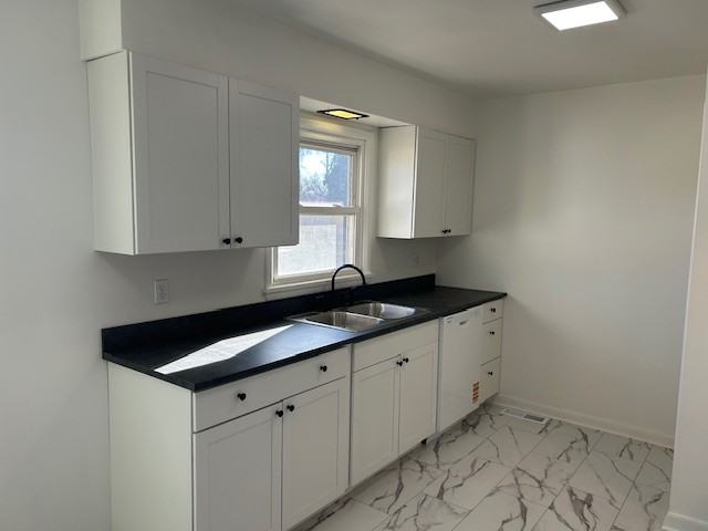 731 Washington St #1 - Photo 5 of 18