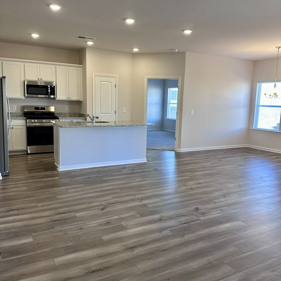 620 Pine Valley Trl #1 - Photo 3 of 40