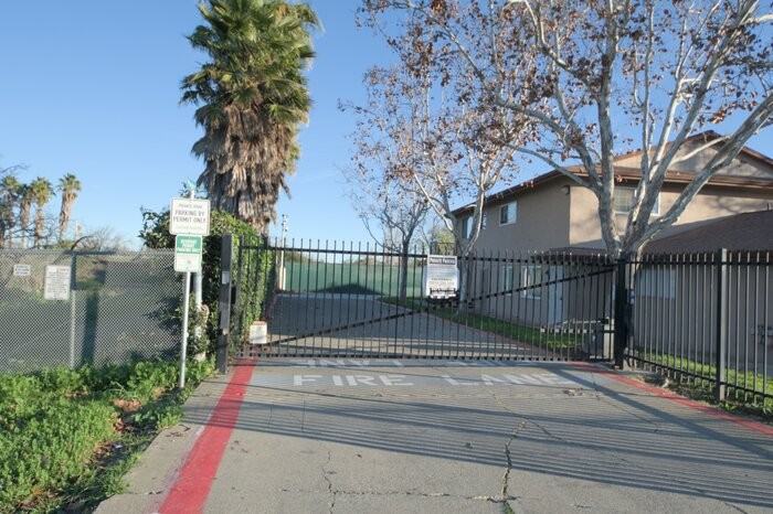 1214 Sycamore Dr #2 - Photo 2 of 43