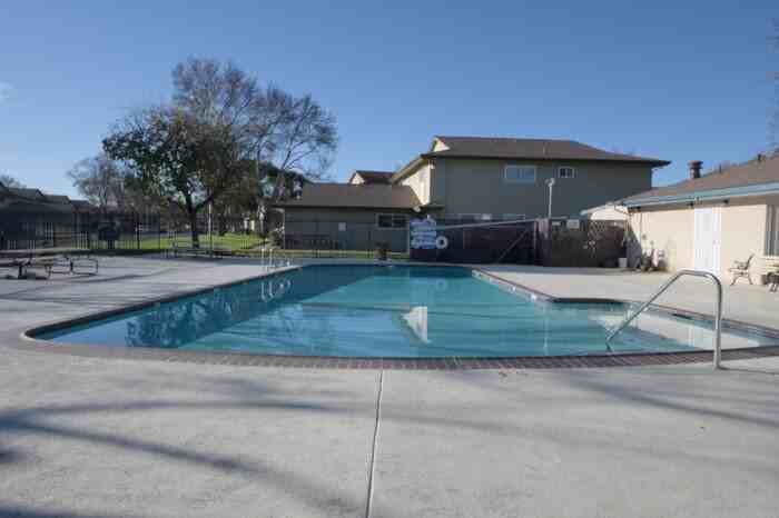 1214 Sycamore Dr #2 - Photo 3 of 43