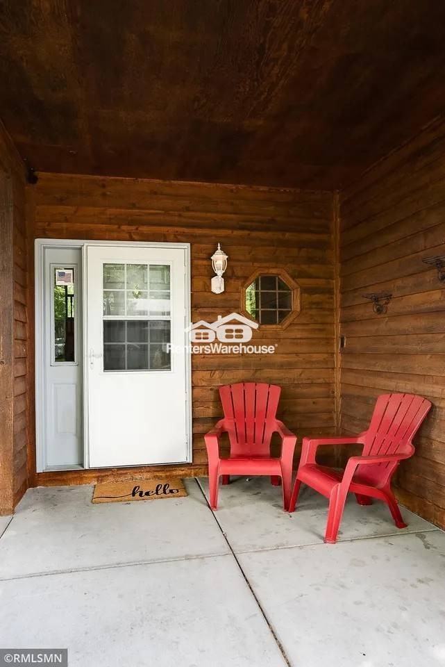 19158 Yale St Nw - Photo 3 of 24