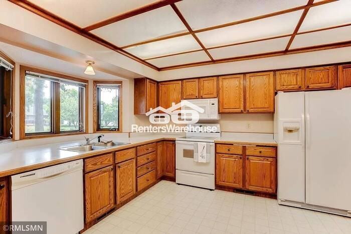 19158 Yale St Nw - Photo 6 of 24